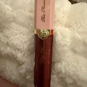 Too Faced Shimmering Lip Injection in Hot Love